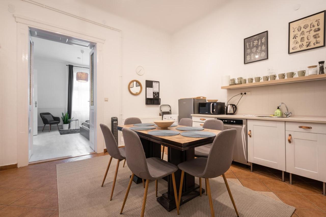 Gellert Mountain Apartment Budapest Exterior foto